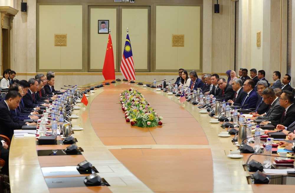 Chinese Premier Li Qiang met with Prime Minister Datuk Seri Anwar Ibrahim in the administrative capital Putrajaya today. ― Bernama pic