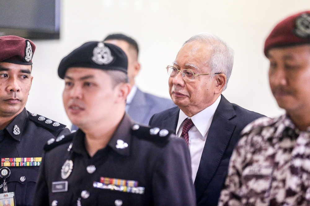 A former director of SRC International Sdn Bhd told the High Court today that his role in the firm felt like that of any ordinary civil servant due to Datuk Seri Najib Razak’s absolute control. — Picture by Sayuti Zainudin