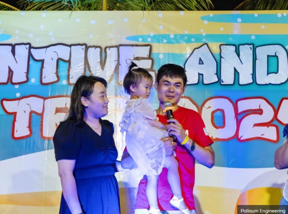 Sun Ke giving his thank you speech after the surprise reunion with his family. — Pollisum Engineering picture via TODAY