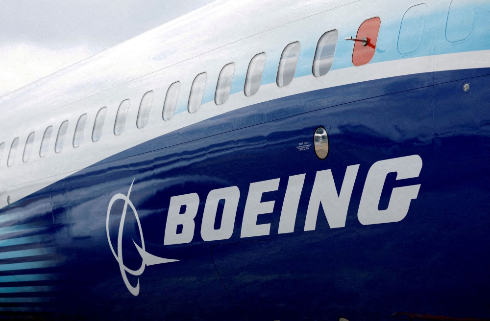 US prosecutors are recommending to senior Justice Department officials that criminal charges be brought against Boeing after finding the planemaker violated a settlement related to two fatal crashes, two people familiar with the matter told Reuters. —  Reuters pic