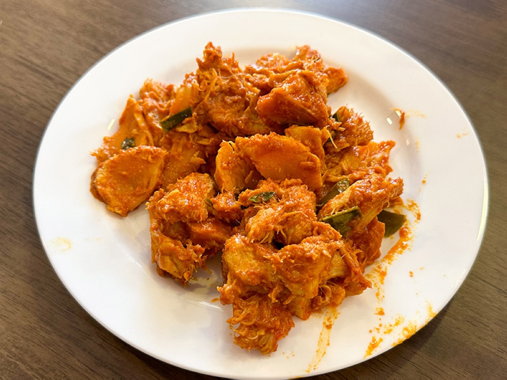Cooked upon order, the Rendang Lion Mane Mushrooms was fragrant with kaffir lime leaves and the texture was on point