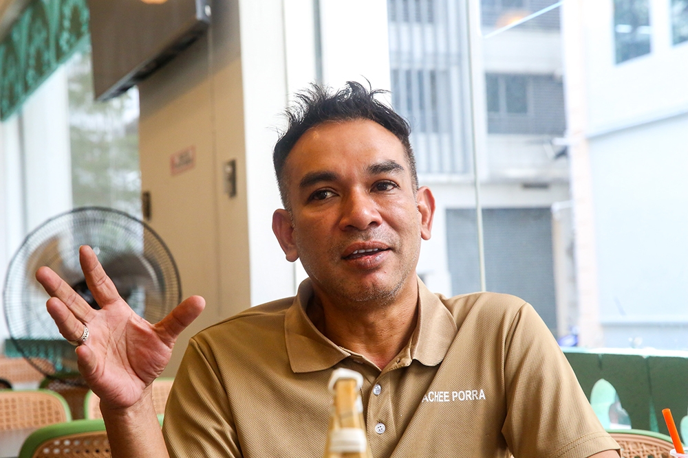 Mohd Rizal bin Abu Bakar, chef and co-owner of La Achee Porra.