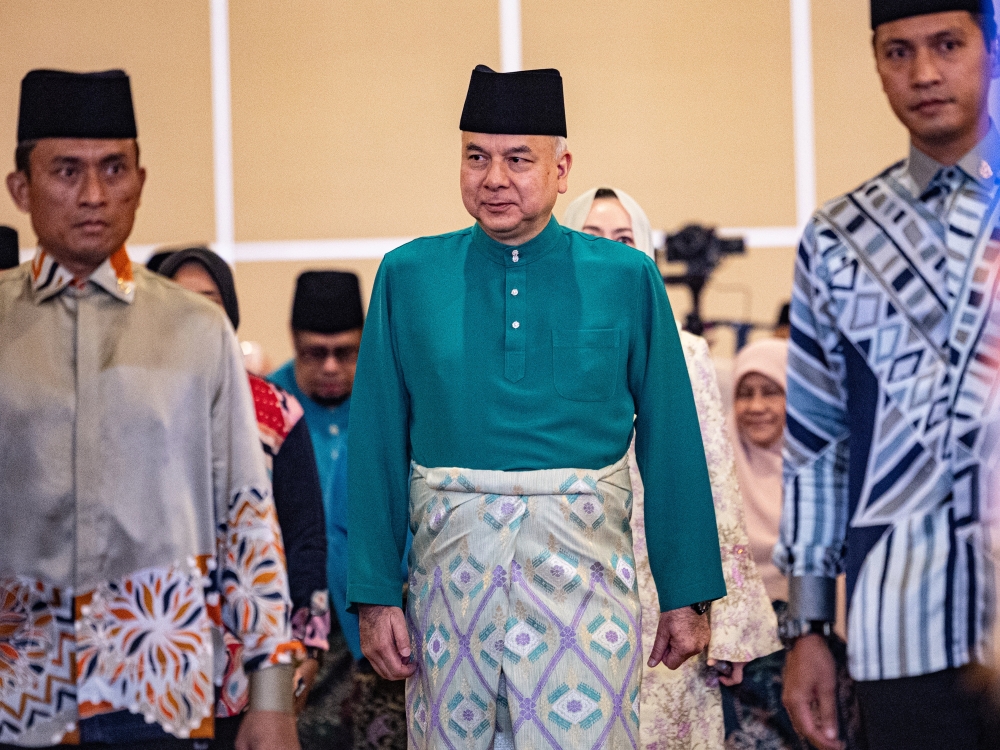 The Perak Ruler said in a world filled with conflict and division, the strategies of Prophet Muhammad should be studied, explored, understood and adapted to offer new hope. — Bernama pic