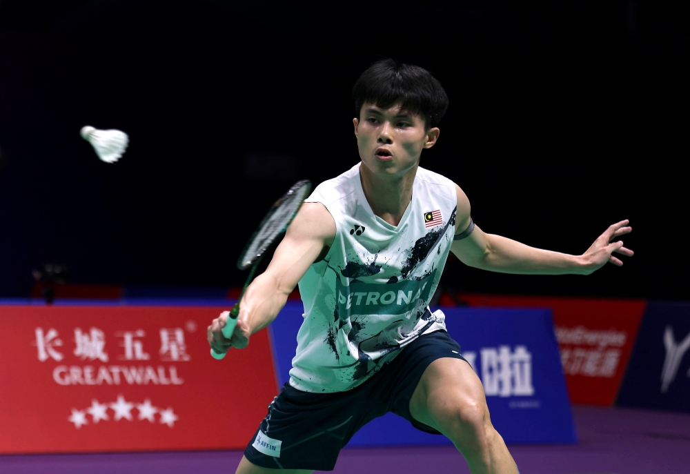 Men’s singles player Justin Hoh in action during the Thomas Cup 2024 in Chengdu April 27, 2024. ― Bernama pic