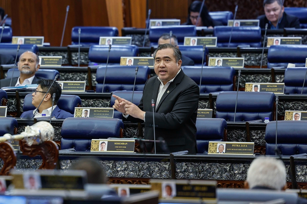 Transport Minister Anthony Loke caused a stir in the Dewan Rakyat today when he appeared to experience difficulty breathing. — Bernama pic