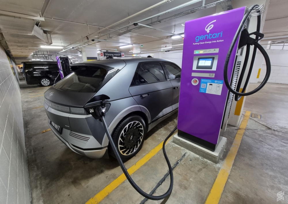 Perak Science, Environment and Green Technology Committee chairman Teh Kok Lim said the state is committed to electric vehicles. — SoyaCincau pic