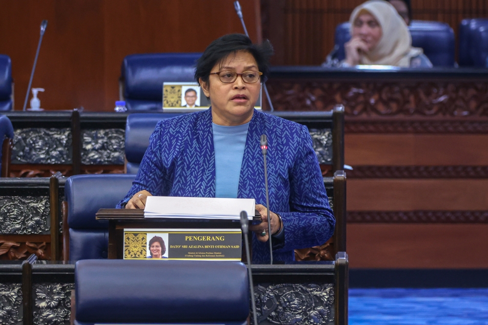 Minister in the Prime Minister’s Department (Legal and Institutional Reforms) Datuk Seri Azalina Othman Said said the Dewan Rakyat sitting in the third week saw the motion of the Auditor General’s Report Series 2/2024 passed after being debated by 52 Members of Parliament and winding-up by 14 ministries. — Bernama pic