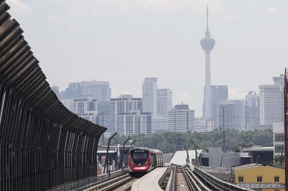 The recent Auditor-General’s report flagged the poor ridership of both of Klang Valley’s mass rapid transit (MRT) systems. — Picture by Sayuti Zainudin