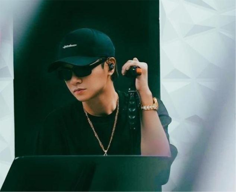 Lo is set to make a spectacular return to Malaysia with his concert in September. — Picture via Instagram/showlo