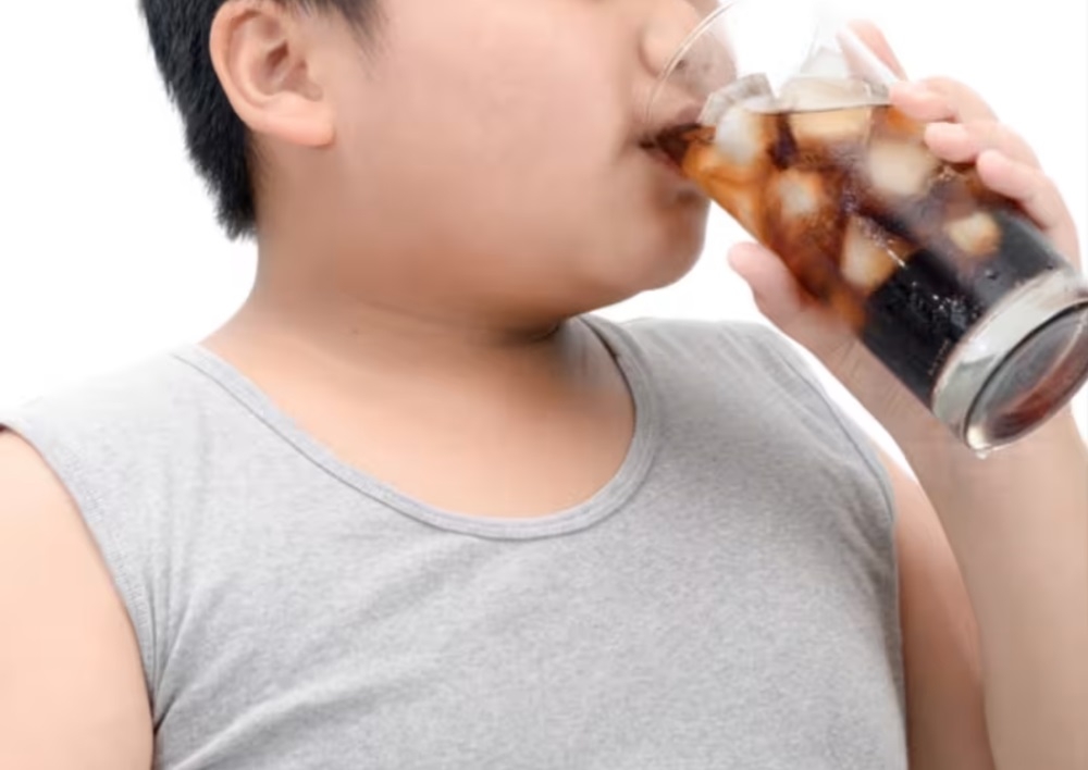 In children, the short-term effects of excessive caffeine intake may include headaches, hyperactivity, poor sleep and heart racing, a doctor said. — iStock pic