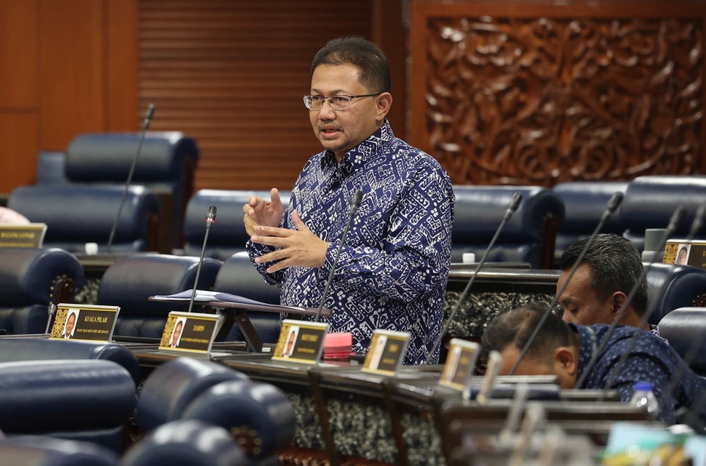 Kuala Pilah MP Datuk Adnan Abu Hassan will ask the Home Minister about using artificial intelligence to enhance security — Bernama pic
