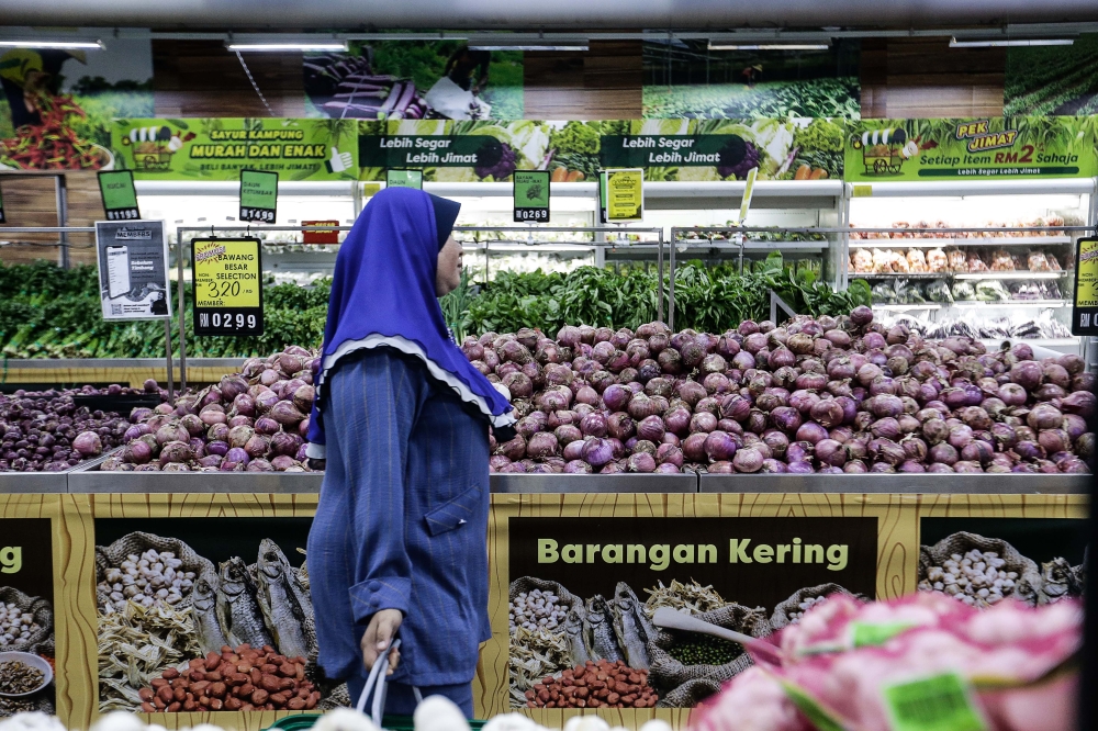 BMI said household spending growth is expected to improve compared to 2023, buoyed by sustained economic expansion and normalising consumption levels. — Picture by Sayuti Zainudin 