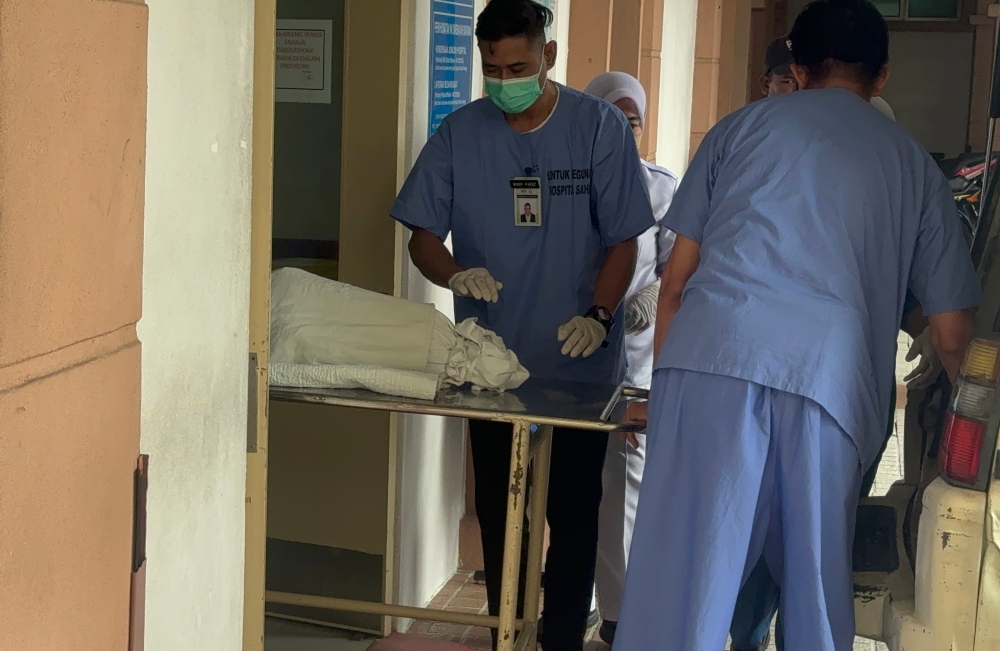 Muhammad Aqil Syauqi Nur Sufyan, three, and Muhammas Luth Syauqi, two, died within two days of each other after eating poisoned snacks. — Bernama pic