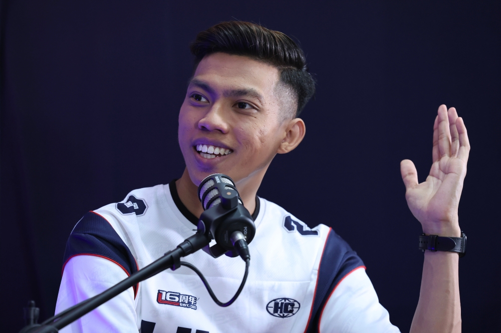 Malaysian composer and singer Zubir Khan gained fame on social media with his rendition of Tamil songs he had composed himself. — Bernama pic