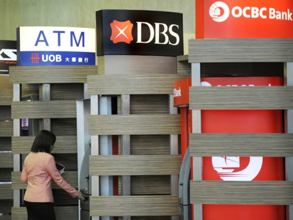 A domestic worker stole S$28,050 from her 83-year-old employer, who suffers from dementia, by using the man’s ATM card to make 36 withdrawals over eight months. — TODAY pic