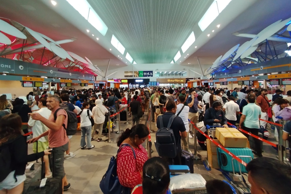 A view of KLIA Terminal 2 as passengers are affected by the global IT outage. — Picture by Muhammad Yusry