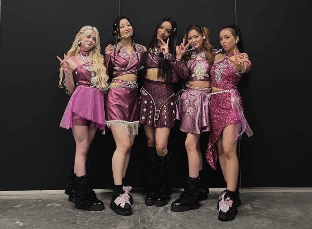 The group's participation at the international music festival was announced several months ago, alongside Stray Kids. — Picture via Instagram/official_vcha