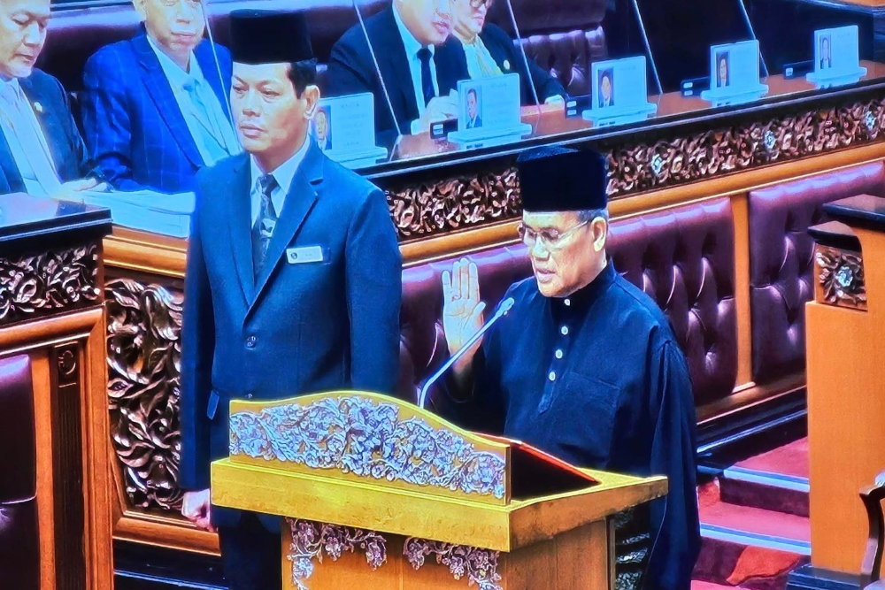 Lawyer Datuk Salehuddin Saidin, the former head of the Classified/Public Interest Cases Unit of the Attorney General’s Chambers, was appointed as a senator by the Deputy Yang di-Pertuan Agong for one term from today until July 21, 2027. — Picture from Facebook/Hartini Ali Osman