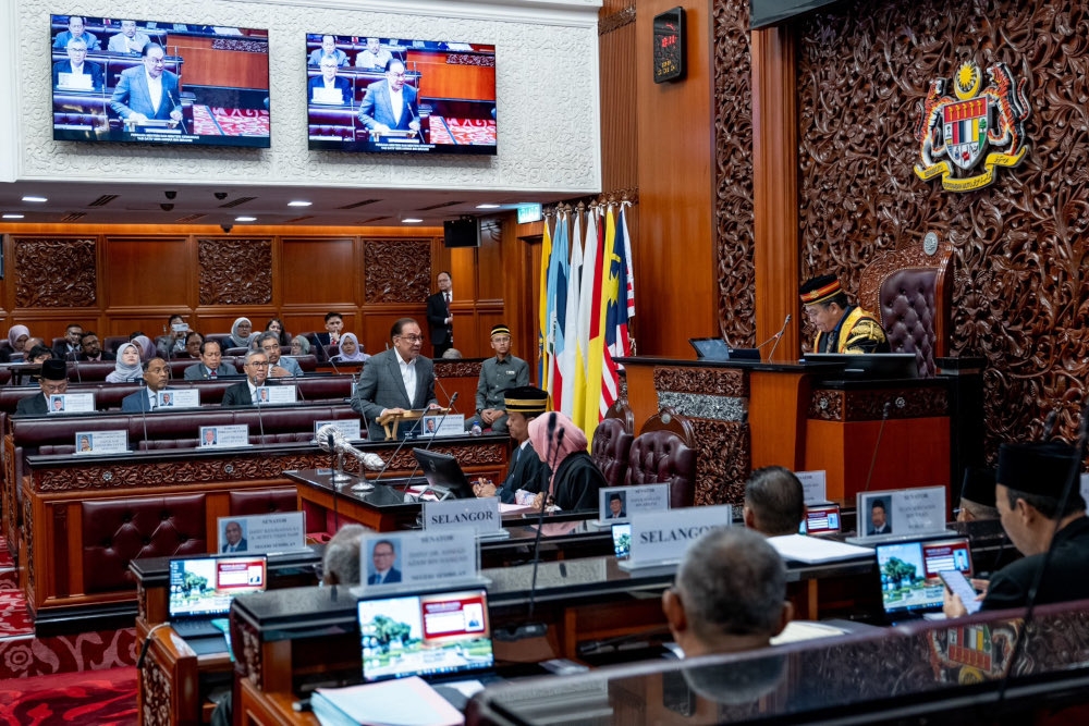 Prime Minister Datuk Seri Anwar Ibrahim proposed Datuk Awang Bemee Awang Ali Basah, who was the sole candidate, for selection at the Second Meeting of the Third Session of the 15th Parliament today. — Picture from X/Anwar Ibrahim   