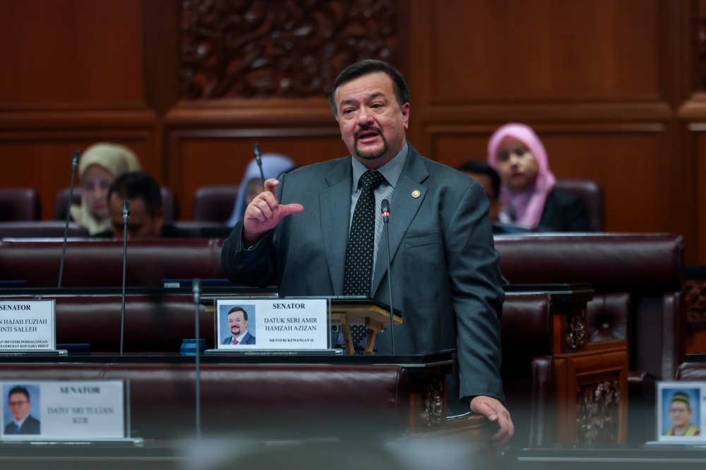 Finance Minister II Datuk Seri Amir Hamzah Azizan stated that the rationalisation of diesel subsidy has resulted in a 23 per cent or 6.5 million litres reduction in daily sales, at petrol stations in Peninsular Malaysia. — Bernama pic 