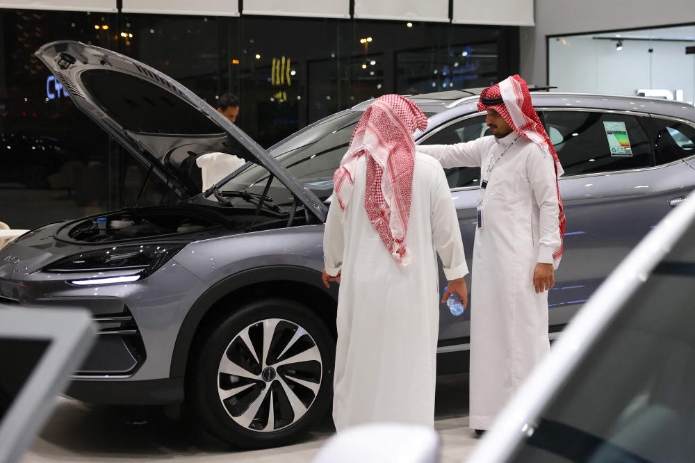 Although the EV market in the world’s largest oil exporter remains small compared with the United States and China, it tripled last year to nearly 800 cars, according to Saudi business news outlet Al-Iqtisadiyah. — AFP pic
