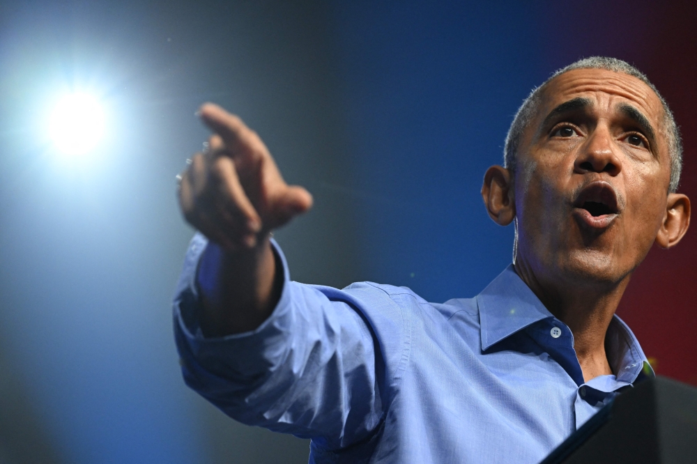  Former US President Barack Obama plans to endorse Vice President Kamala Harris as the democratic presidential candidate soon, NBC News reported today. — AFP pic