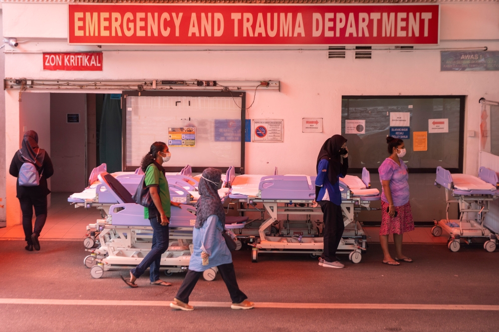 The Health Ministry said the Public Service Commission (SPA) had issued a recruitment advertisement, which is open from July 18 to July 31. — Picture by Shafwan Zaidon