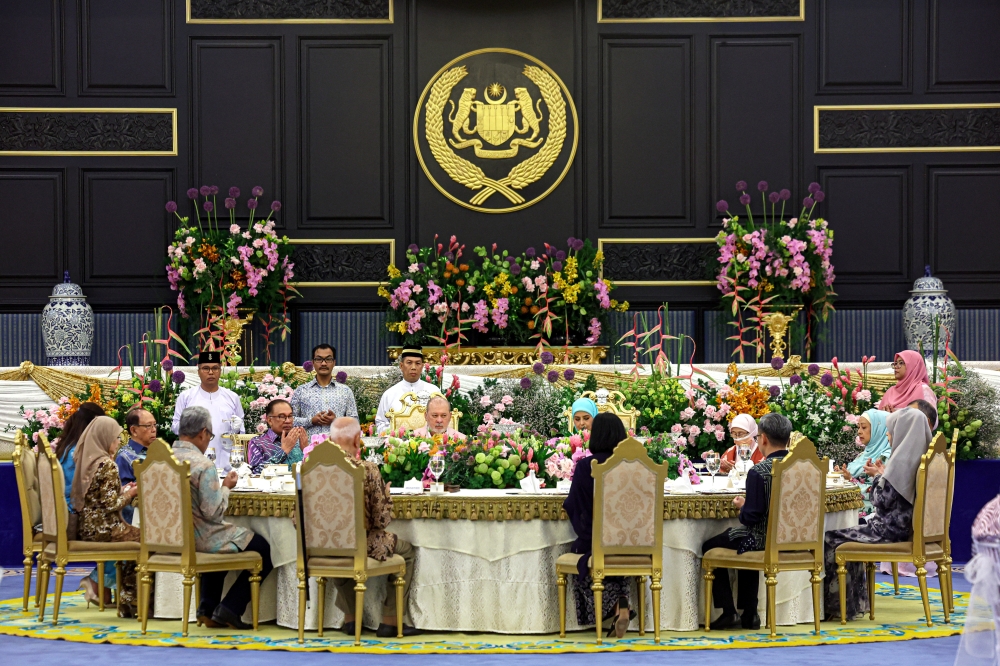 His Majesty Sultan Ibrahim and Her Majesty Raja Zarith Sofiah, King and Queen of Malaysia, graced the Royal Tea Reception at Istana Negara here today. — Bernama pic