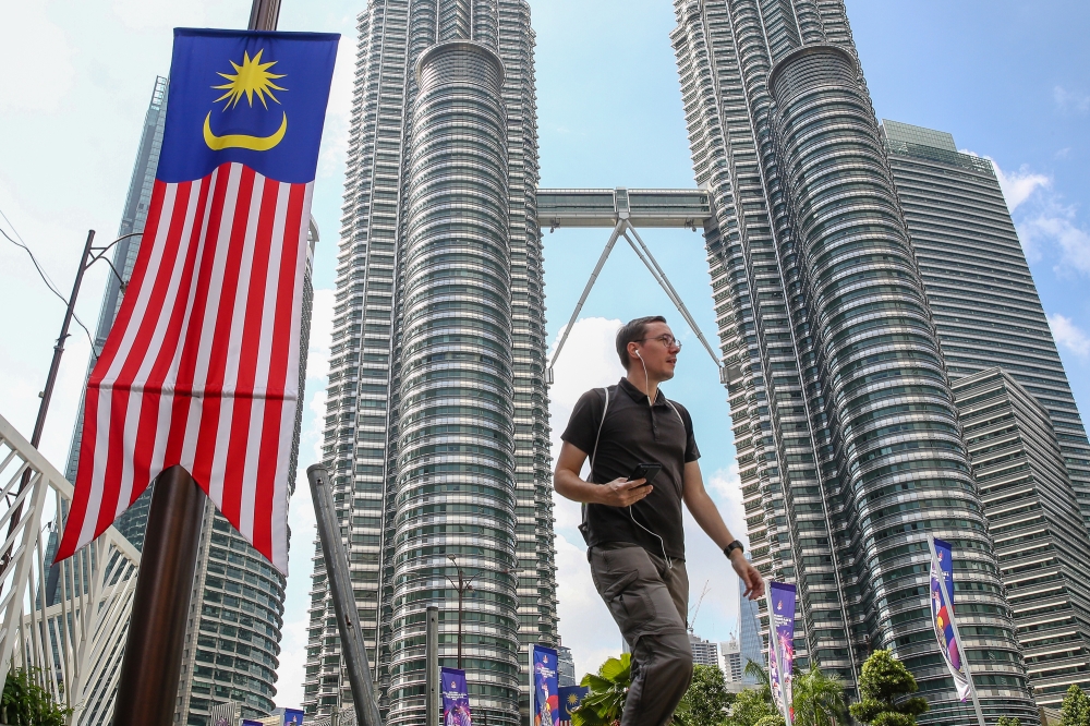 The composition of foreigners in Malaysia is now higher than citizens. — Picture by Yusof Mat Isa 