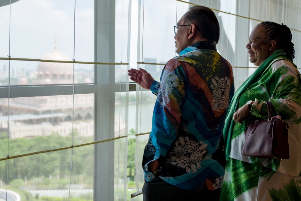 Prime Minister Datuk Seri Anwar Ibrahim with former Minister of International Relations and Cooperation of the Republic of South Africa, Dr Naledi Mandisa Pandor in Putrajaya, August 1, 2024. — Picture from X/Anwar Ibrahim  