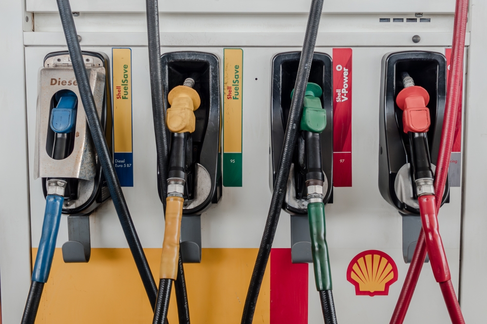 Foreign vehicles are allowed to fill up with a maximum of 20 litres of diesel at petrol stations in Sabah and Sarawak located within a 30-kilometre radius of the Brunei or Indonesia border, says Minister of Domestic Trade and Cost of Living Datuk Armizan Mohd Ali. — Picture by Raymond Manuel