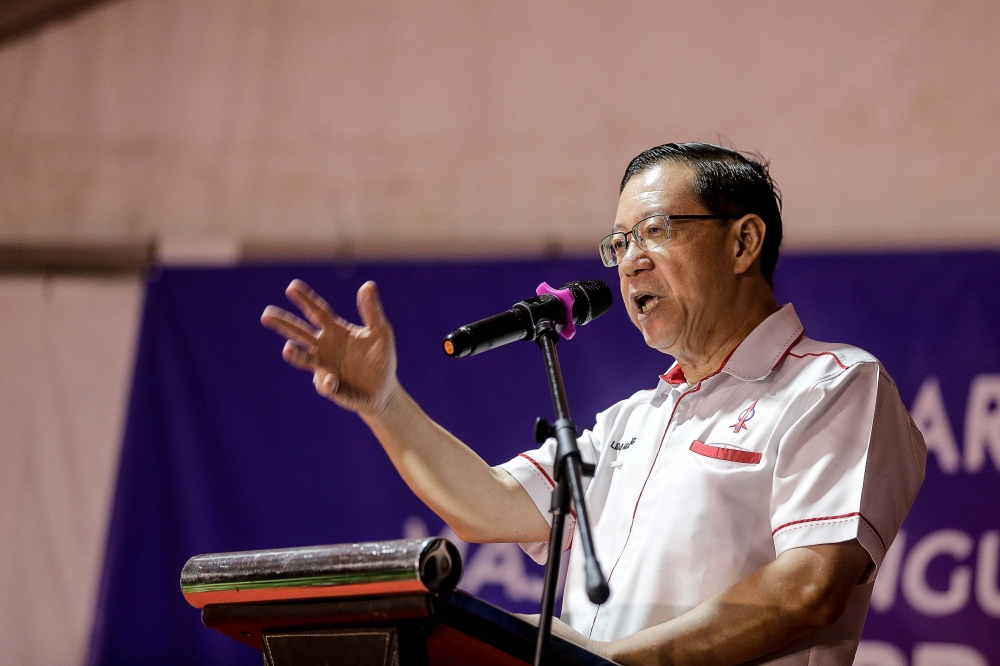 DAP Chairman Lim Guan Eng lambasts PAS' promises to non-Muslims, saying it was a 'deception'. — Picture by Sayuti Zainudin