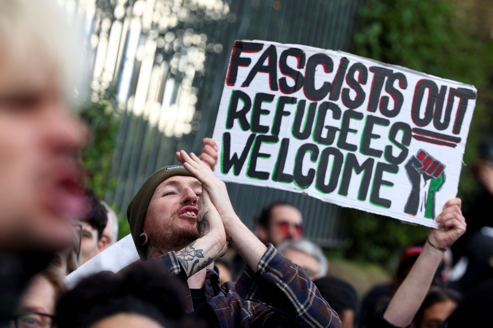 Counter protests gather against an an anti-immigration protest in Liverpool August 7, 2024. — Reuters pic