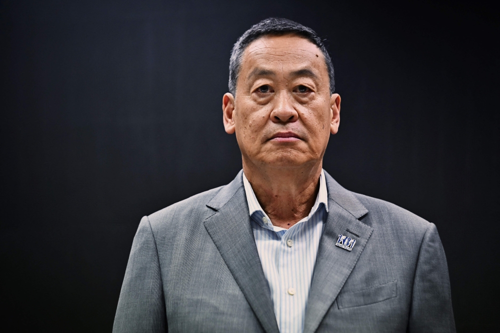 Thailand’s Prime Minister Srettha Thavisin was dismissed today by the Constitutional Court for a breach of ethics in appointing to his cabinet a former lawyer who was briefly imprisoned 16 years ago. — AFP pic