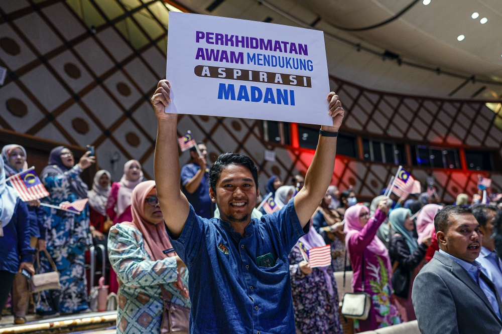 Civil servants attend the 19th Civil Service Premier Assembly (MAPPA) at the Putrajaya International Convention Centre, on August 16, 2024. — Bernama pic