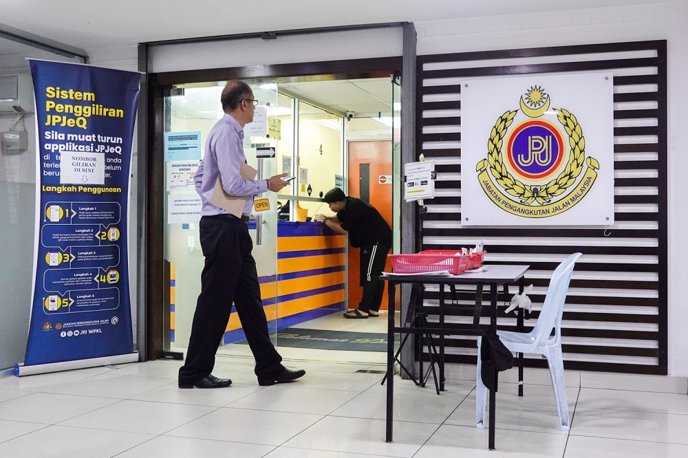 RTD director-general Aedy Fadly Ramli announced that the extended hours are applicable every Monday and Friday in Kuala Lumpur, Selangor, and Penang, and every Sunday and Thursday in Johor. — Picture by Miera Zulyana