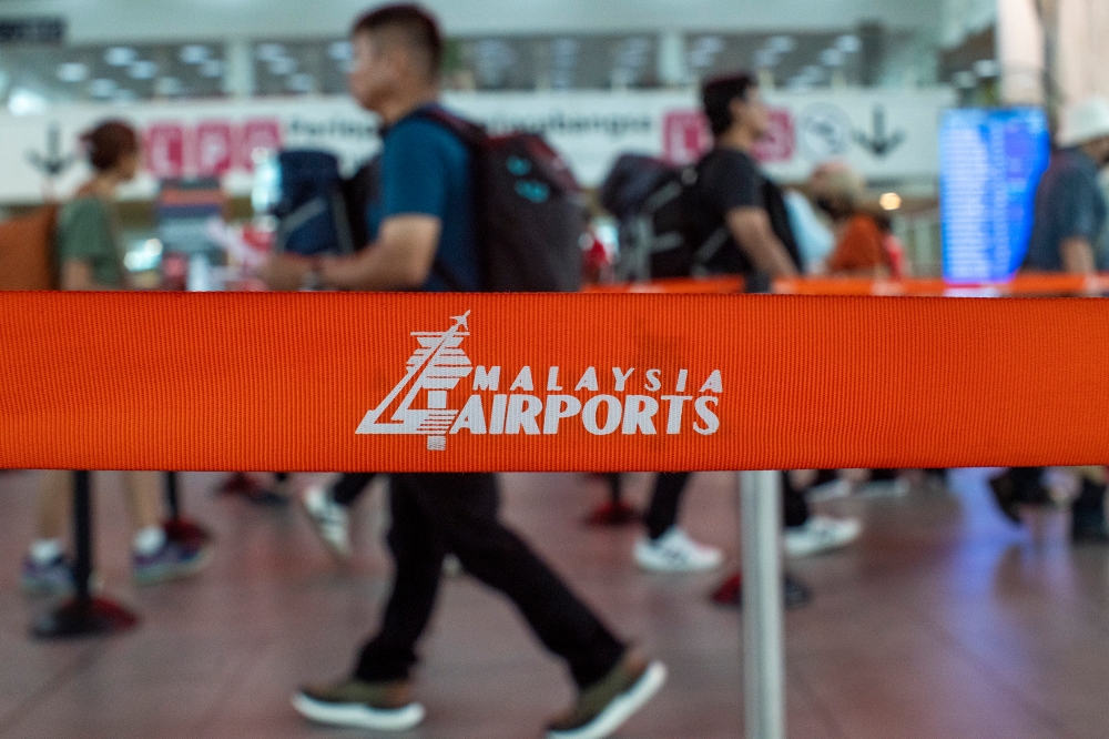 The group said that international passenger movements increased by 11 per cent m-o-m while domestic movements grew by 5.0 per cent m-o-m. — Picture by Shafwan Zaidon