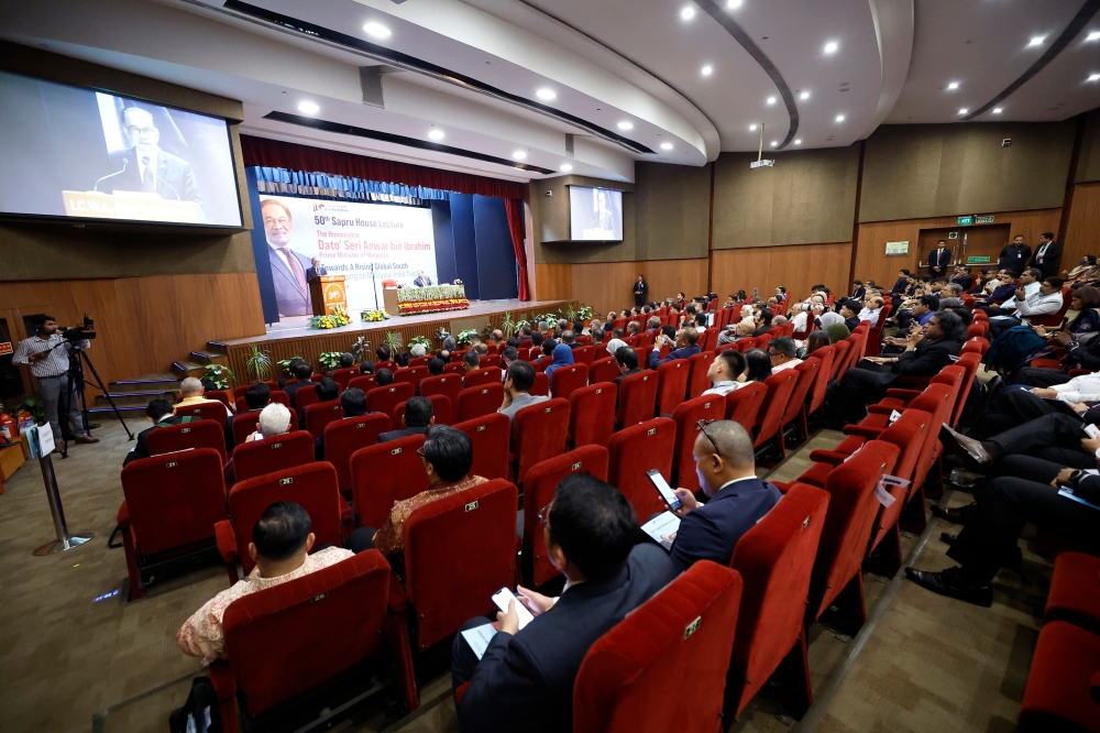 Prime Minister Datuk Seri Anwar Ibrahim delivering a lecture titled ‘Towards a Rising Global South Leveraging on Malaysia-India Ties’ at Sapru House, Indian Council of World Affairs, during his official three-day visit to India, August 20, 2024. — Bernama pic 