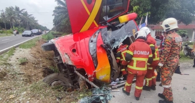 Seven severely injured after bus carrying Selangor Court staff skids in Banting