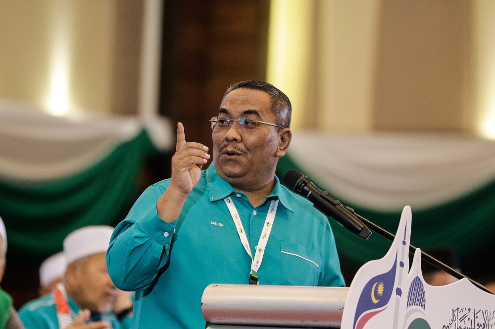 Kedah Menteri Besar Datuk Seri Mohamad Sanusi Md Nor says the amendment was in line with Sultan of Kedah Al-Aminul Karim Sultan Sallehuddin Sultan Badlishah’s decree. — Picture by Sayuti Zainudin