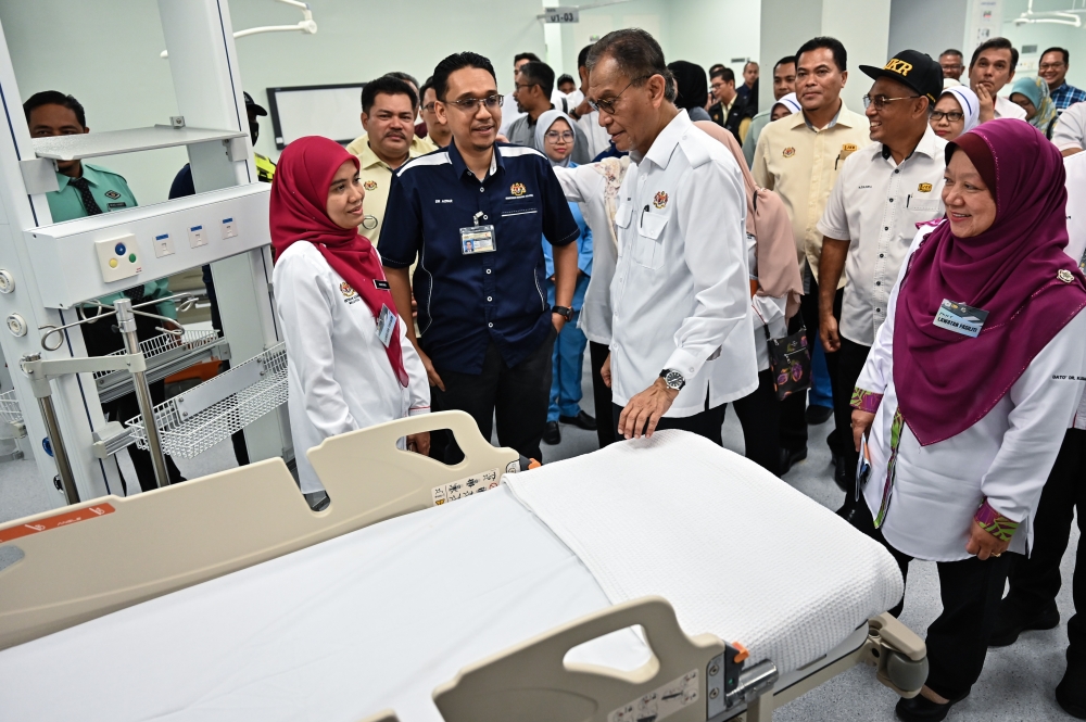 Health Minister Datuk Seri Dr Dzulkefly Ahmad said the number of mpox cases in Malaysia remained at nine, of which the first case was reported on July 26, 2023 and the last was in November of the same year. — Bernama pic