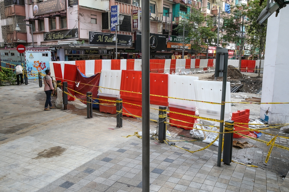 A general view at the sinkhole at Jalan Masjid India in Kuala Lumpur September 1, 2024. Recovery and reconstruction of the area affected by the sinkhole incident in Jalan Masjid India here are expected to take between three to six months, said Kuala Lumpur Mayor Datuk Seri Maimunah Mohd Sharif. — Picture by Yusof Mat Isa