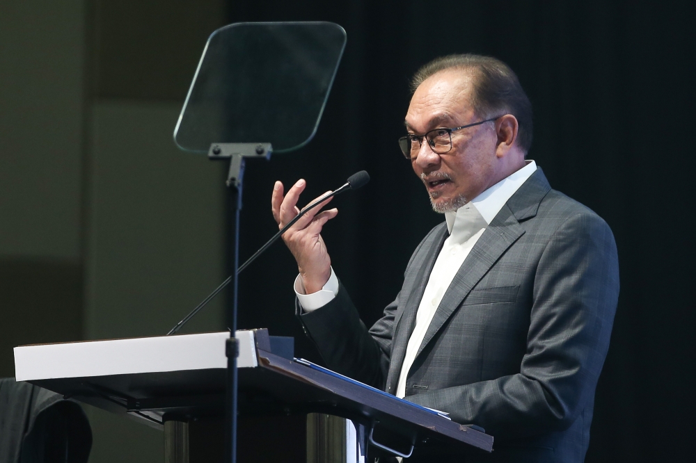 Prime Minister Datuk Seri Anwar Ibrahim said the investments are expected to create 72,000 jobs from 3,000 projects. — Picture by Yusof Mat Isa