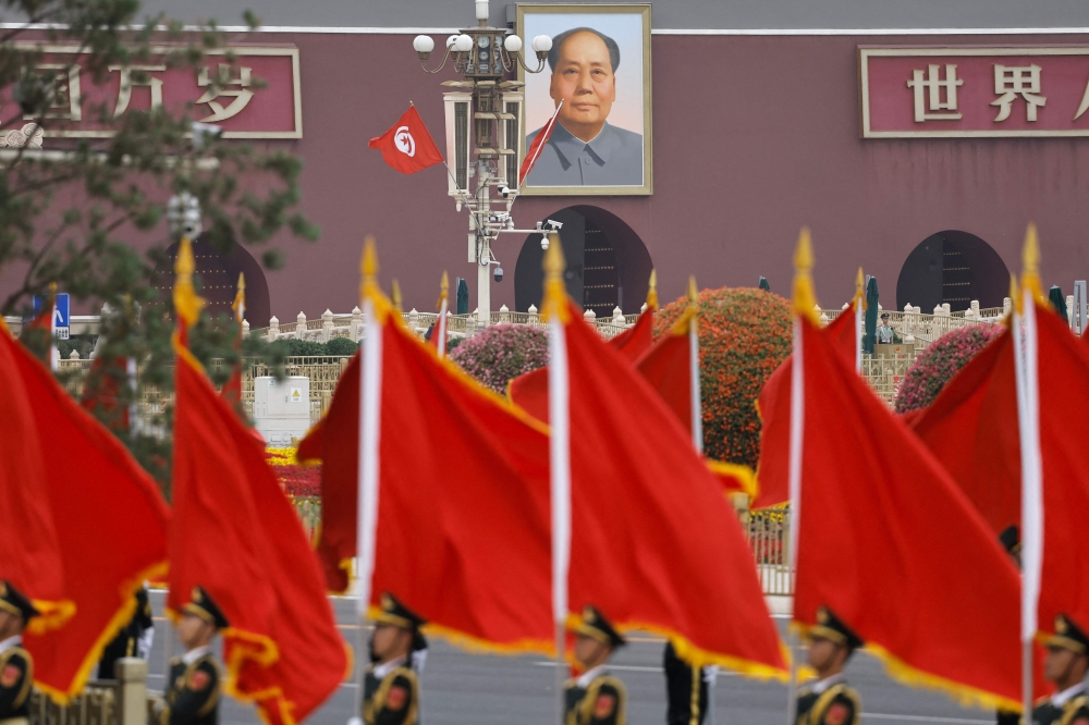 China’s state security agency today warned students with access to sensitive information against falling for handsome men or beautiful women that might entice them to spy for foreign powers. — AFP pic