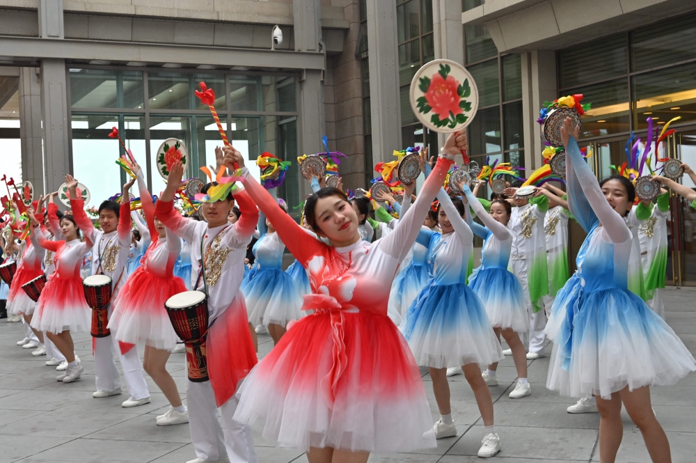 University students are instructed to stay vigilant against Western popular culture and potential ‘colour revolution’ traps encountered online. The term ‘colour revolution’ refers to Beijing’s concern about Western attempts to subvert Chinese society and provoke unrest to challenge the ruling establishment. — AFP pic 