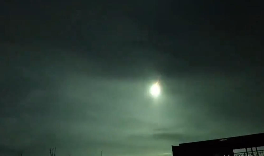 The meteor, discovered through the Catalina Sky Survey, is only the ninth meteor that humans have ever spotted before impact. — Screengrab from social media 