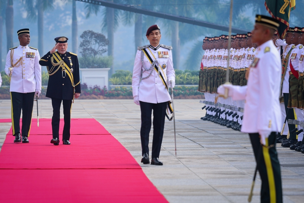 His Majesty Sultan Ibrahim, King of Malaysia inspects the Royal Guard of Honour from the First Battalion of the Royal Malay Regiment at Istana Negara, September 7, 2024. — Bernama pic 