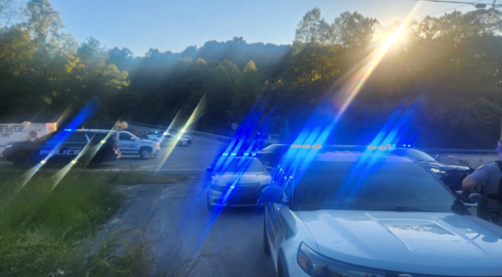 Law enforcer rush to the I-75 highway after reports of multiple people shot about nine miles north of the city of London in Kentucky, the US on September 7, 2024. — Reuters pic