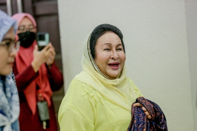 Rosmah’s bid to remove judge from US6m 1MDB suit falls flat