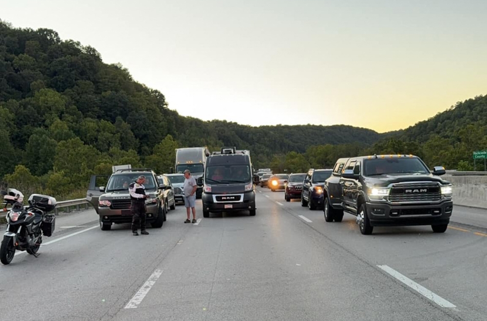 This handout image taken and released by the Mount Vernon Fire Department on September 7, 2024 shows traffic stopped on Interstate 75 during an active shooter incident near London, Kentucky.  — AFP pic